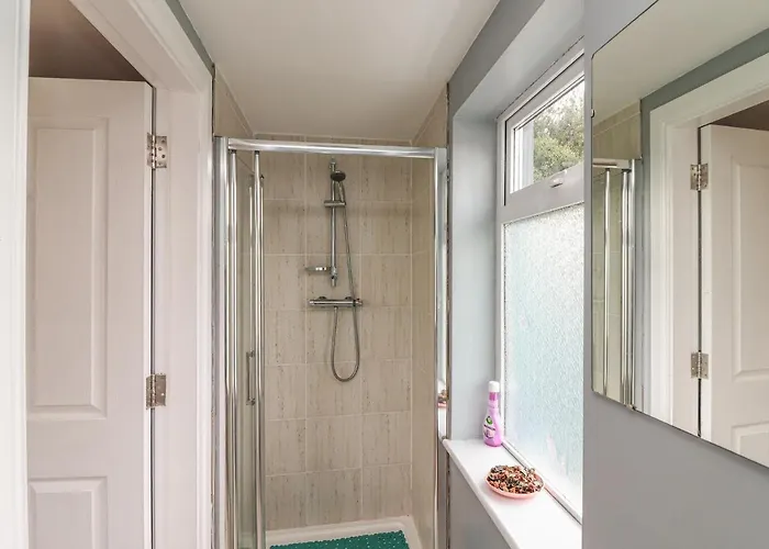 Silver Birch House * Laune Bridge